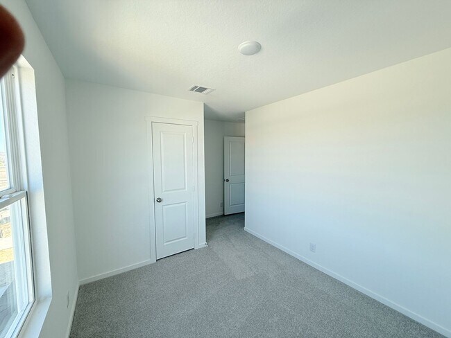 Foto del edificio - Tres Laurels-Wellton