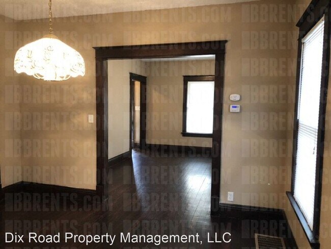 Building Photo - 2 br, 1 bath House - 1314 Vanderveer Avenue,