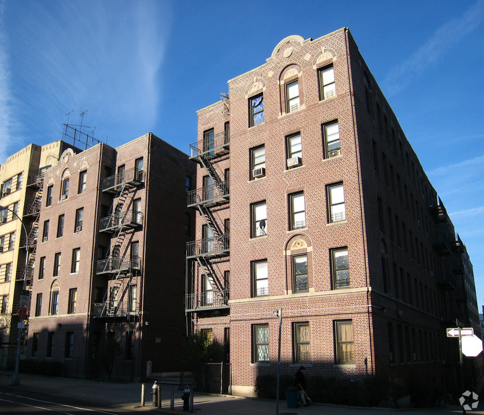 Primary Photo - 1299 Grand Concourse