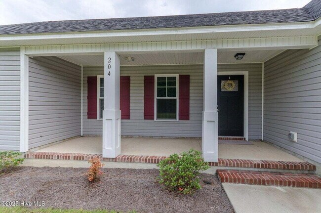 Foto del edificio - 204 N Windy Ridge Rd