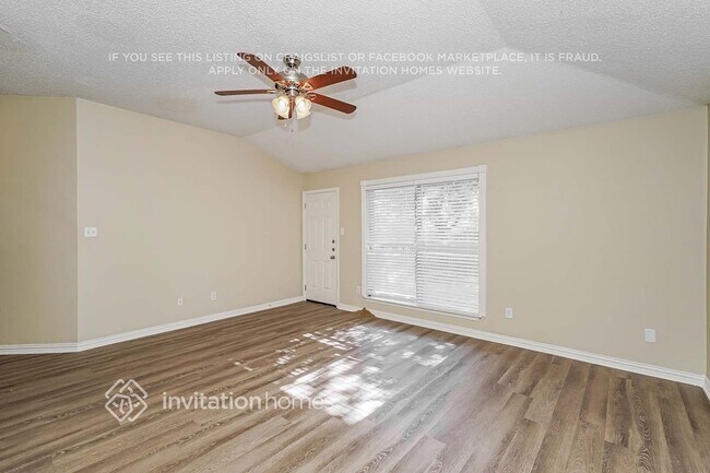 Foto del edificio - 8724 Eaglestone Way