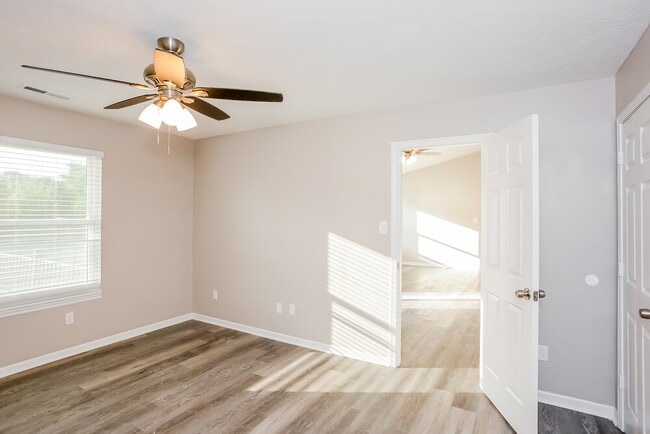 Building Photo - 6233 Carrie Cir