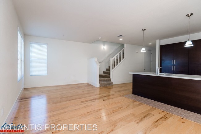 Building Photo - 3 br, 2.5 bath House - 810 Altaire Walk