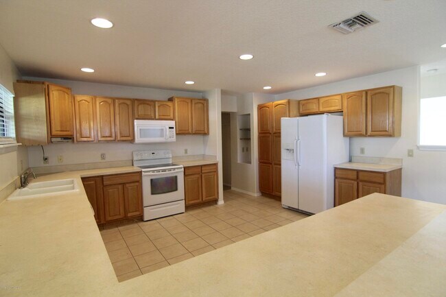 Foto del edificio - 820 Tupelo Dr