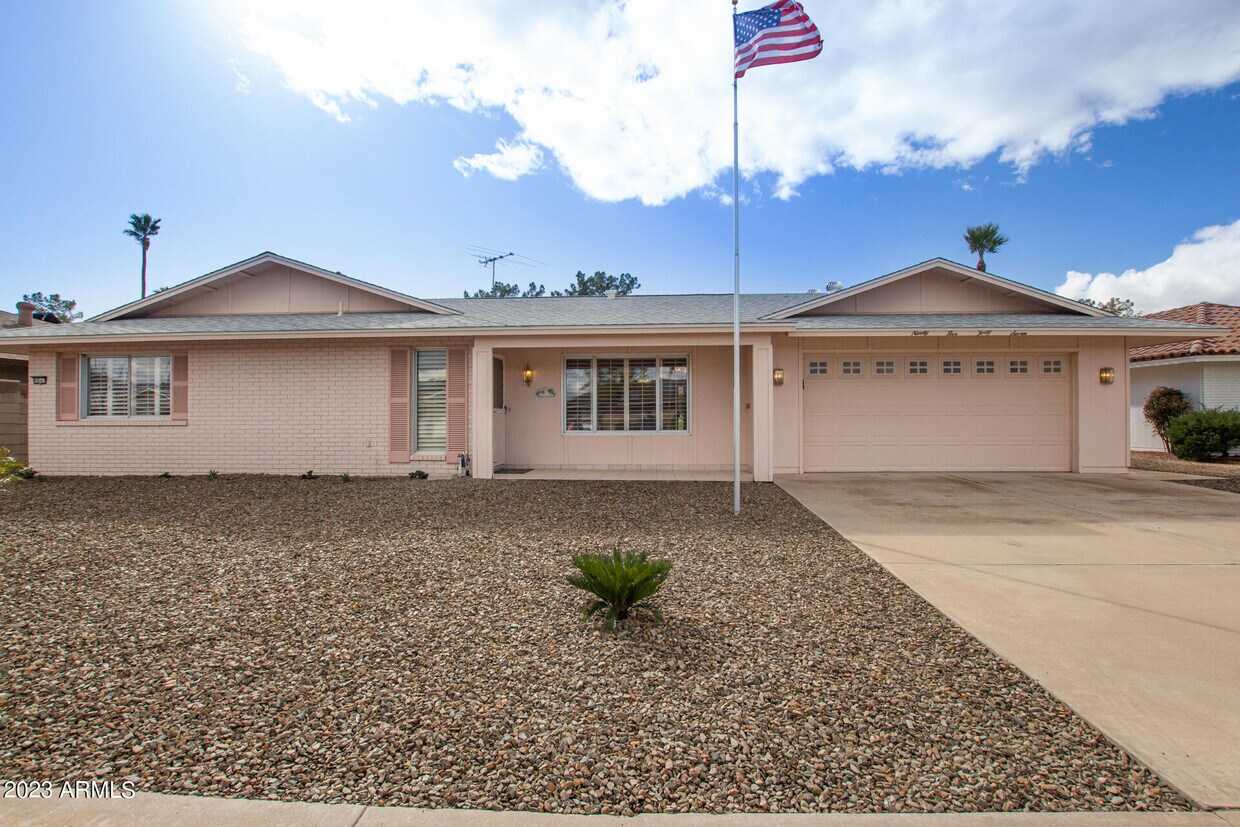 9547 W Country Club Dr, Sun City, AZ 85373 House Rental in Sun City