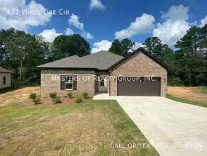 Building Photo - 421 White Oak Cir