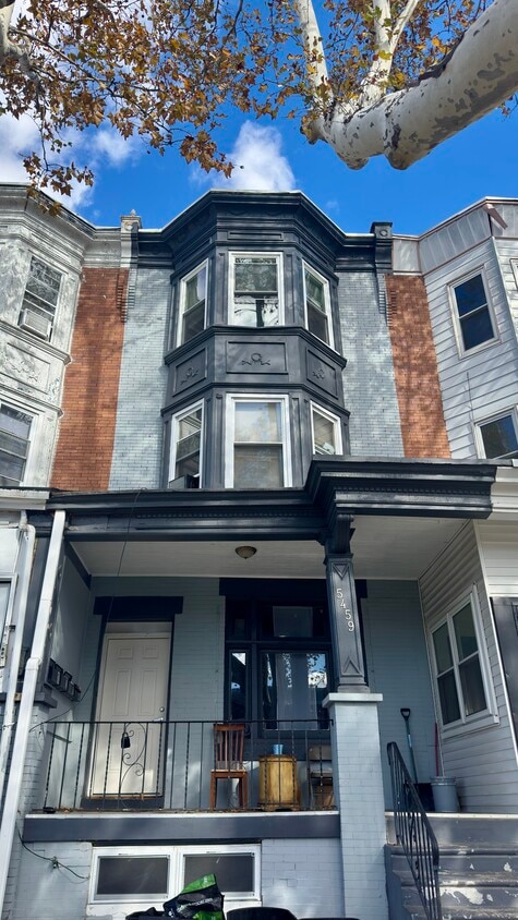 Foto principal - 5459 Cedar Ave