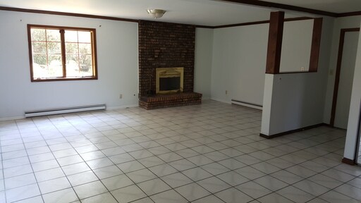 Building Photo - 525 W Wolf Rd