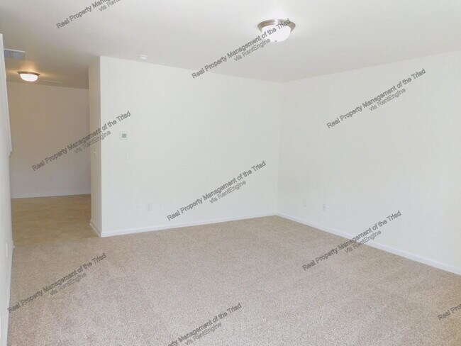 Foto del edificio - 4623 Chapel Ridge Dr