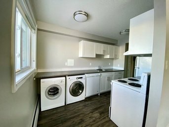 Building Photo - Westlawn Village