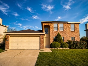 Building Photo - 3407 Catalina Dr