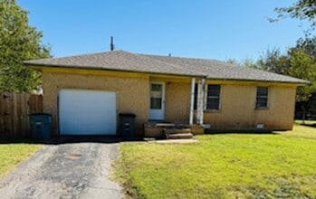 Building Photo - 13 NW 27th St Building Photo - 13 NW 27th St