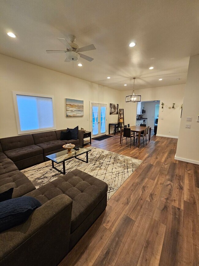 Foto del edificio - Furnished  3 bedroom in Mount Vernon for S...