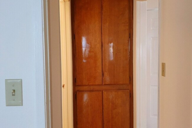 Hallway - 11825 Courtleigh Dr