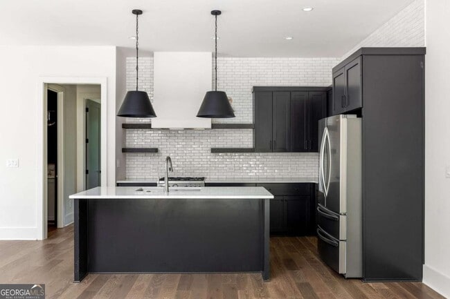Foto del edificio - 10900 Serenbe Ln