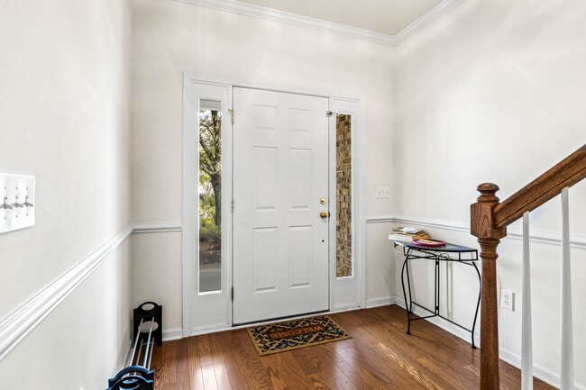 Building Photo - 400 Black Smith Ln