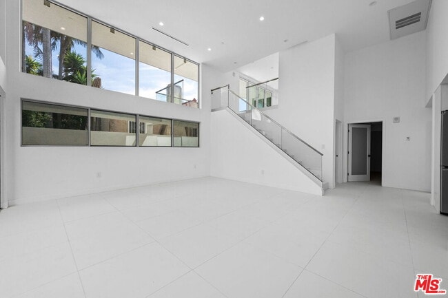 Foto del edificio - 621 Kings Rd