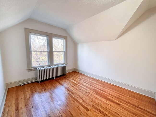 Foto del edificio - 111-115 Lincoln St / Owen Properties, LLC