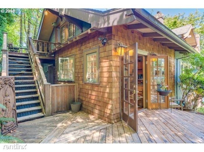 Building Photo - Studio, 1 bath House - 9889 NW Hoge Ave
