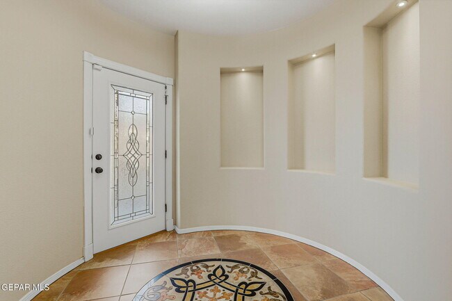 Foto del edificio - 6398 Franklin Summit Drive