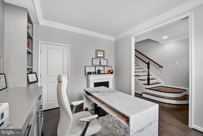 Foto del edificio - 506 Riversail Ln
