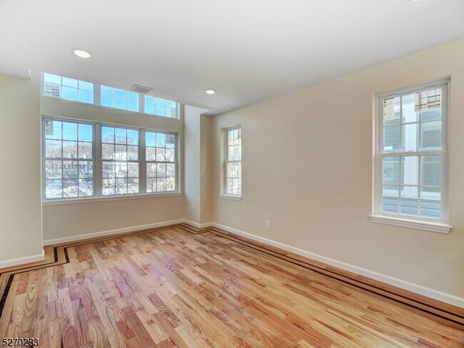Building Photo - 734 Bergen St