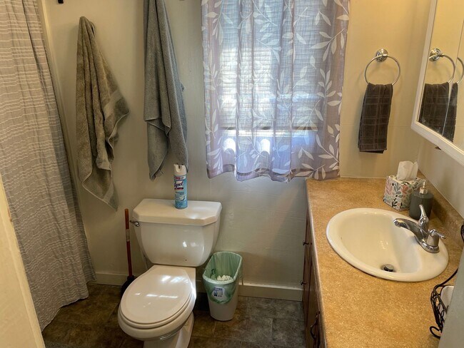 Foto del edificio - 336 N Washington St