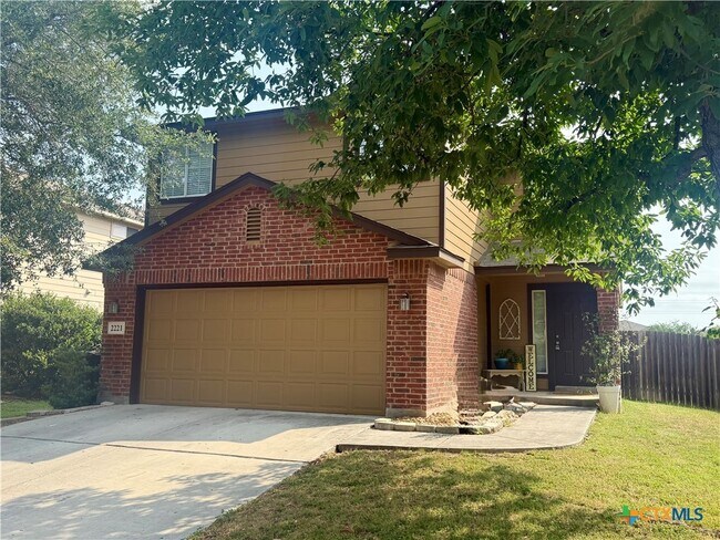 Building Photo - 2221 Lakeline Dr