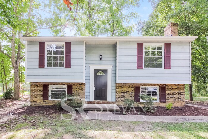 Foto principal - Prepare to be impressed by this 4 bedroom,...