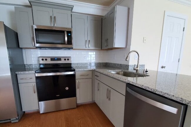 Building Photo - Lake Princess Anne Apartments