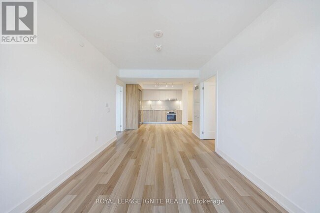 Photo du bâtiment - 8 Cedarland Dr