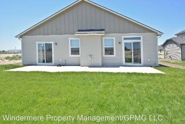 Building Photo - 3 br, 2 bath House - 6816 S. Silver Spur Wy.