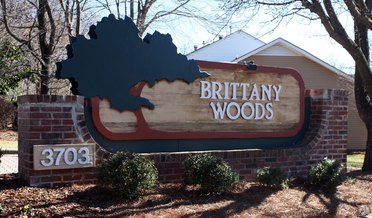 Brittany Woods Apartments in Greensboro, NC