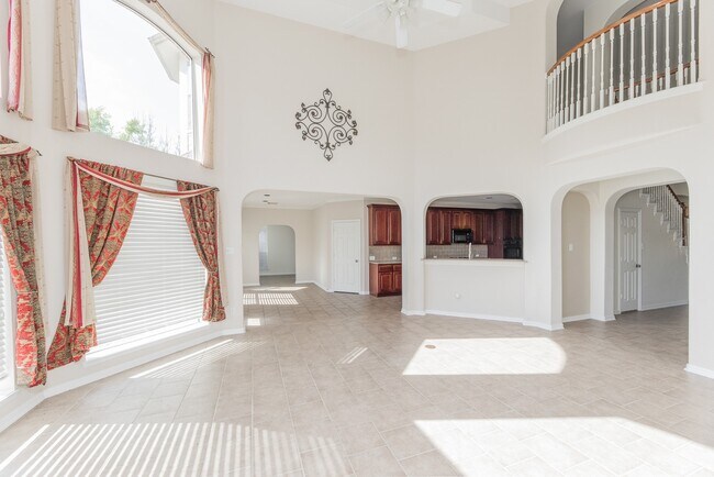 Foto del edificio - 15435 Stoneridge Park Ln