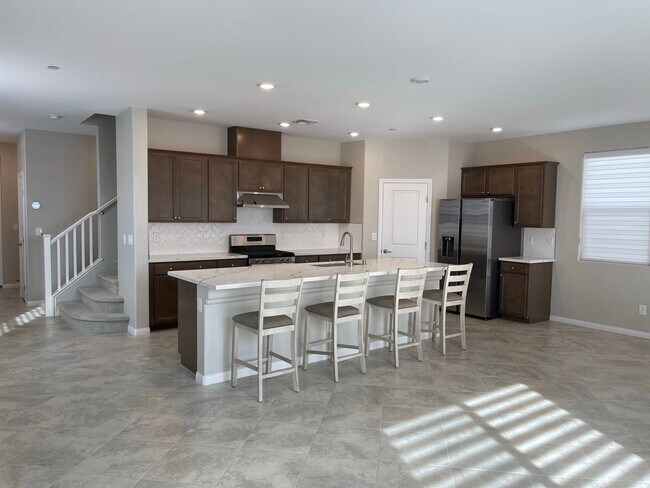 Foto del edificio - Gorgeous 2 Story Home in Gated Community!