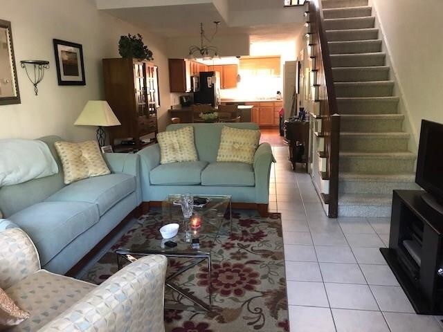 Foto del edificio - 26 W Narragansett Ave