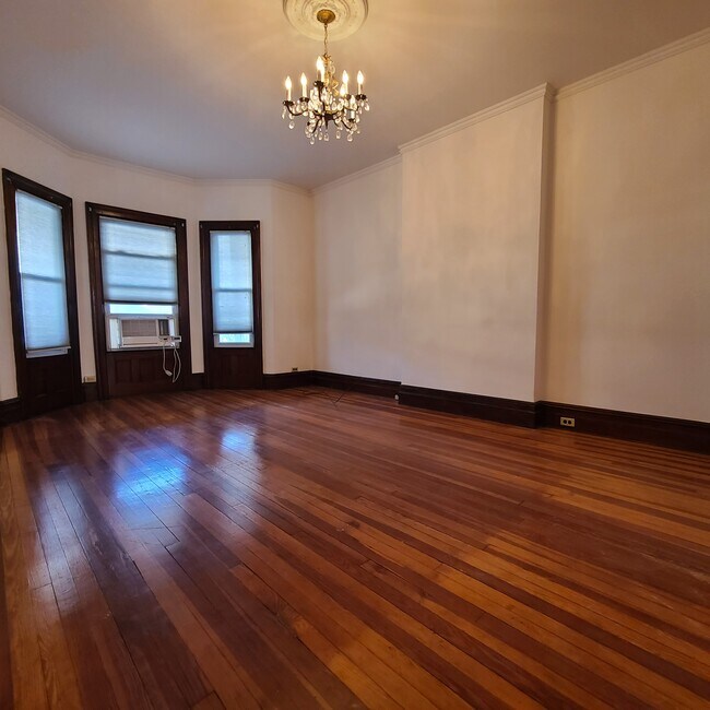 Foto del edificio - 83 Fulton St