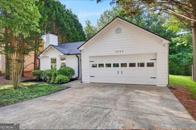 Foto del edificio - 2558 Candlewood Way