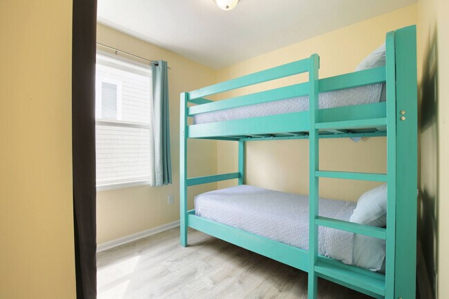 Foto del edificio - 608 Carolina Beach Ave S