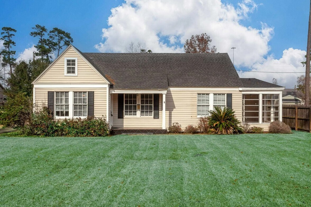 Foto principal - 2554 Gladys St