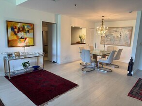 Building Photo - 251 Crandon Blvd