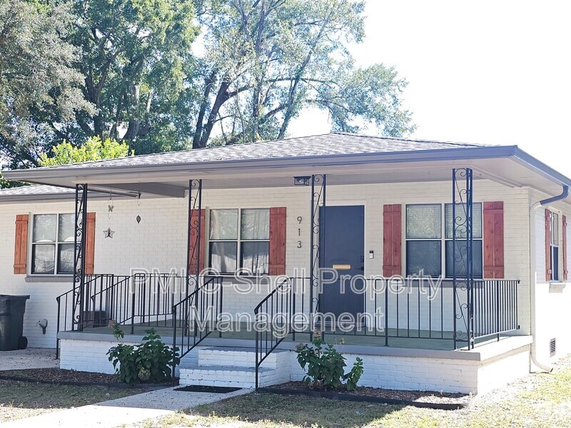 Primary Photo - 913 W Hernandez St