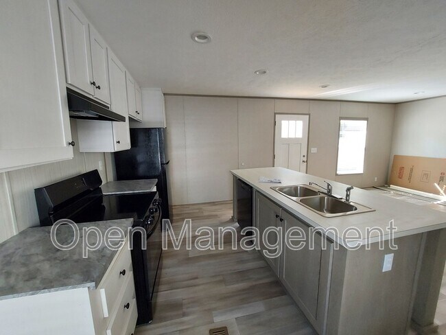 Building Photo - 7534 US-60