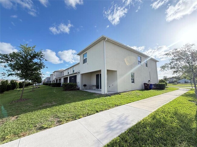 Building Photo - 2354 Tay Wes Dr