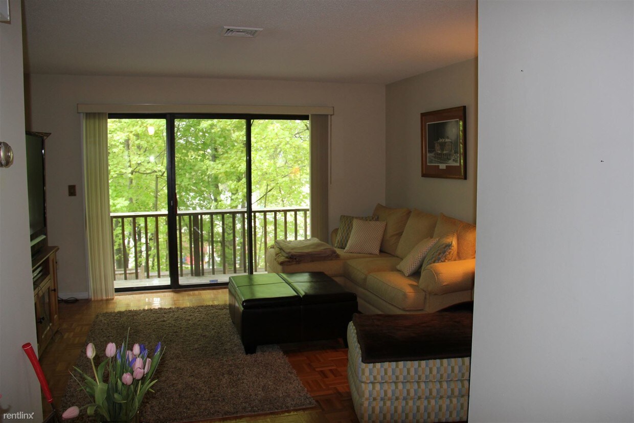 Foto principal - 23 Rock Hill Rd
