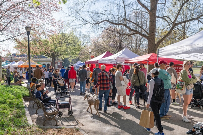The Green Market at Piedmont Park is Atlanta's local farmers market in Midtown.