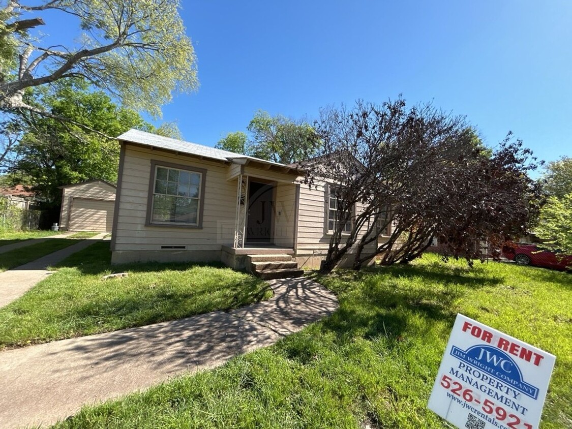 Foto principal - 705 E. Dean Ave, Killeen