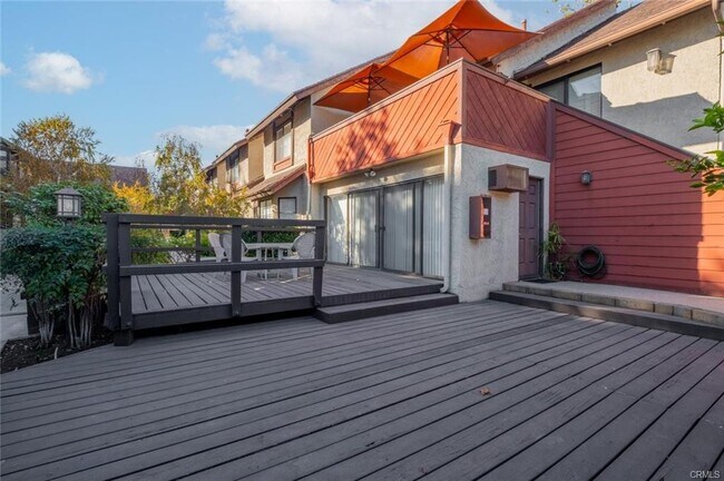 Foto del edificio - 845 W Foothill Blvd