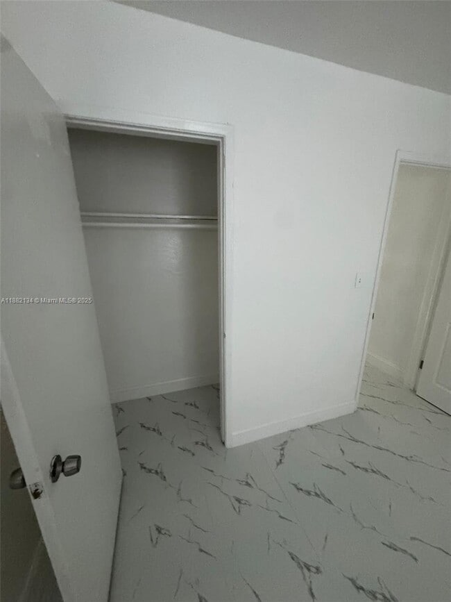 Foto del edificio - 16190 NE 19th Pl