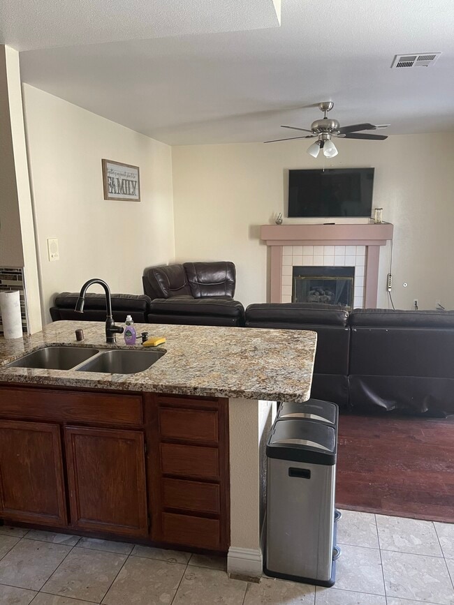 Kitchen/Dining - 267 Gentle Bay Ave